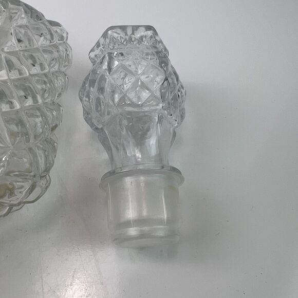 Wexford by Anchor Hocking Glass Ships Decanter 12” Clear Cut Diamond Pattern - Picture 5 of 7